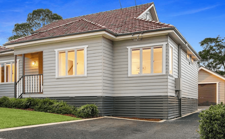 weatherboard house -